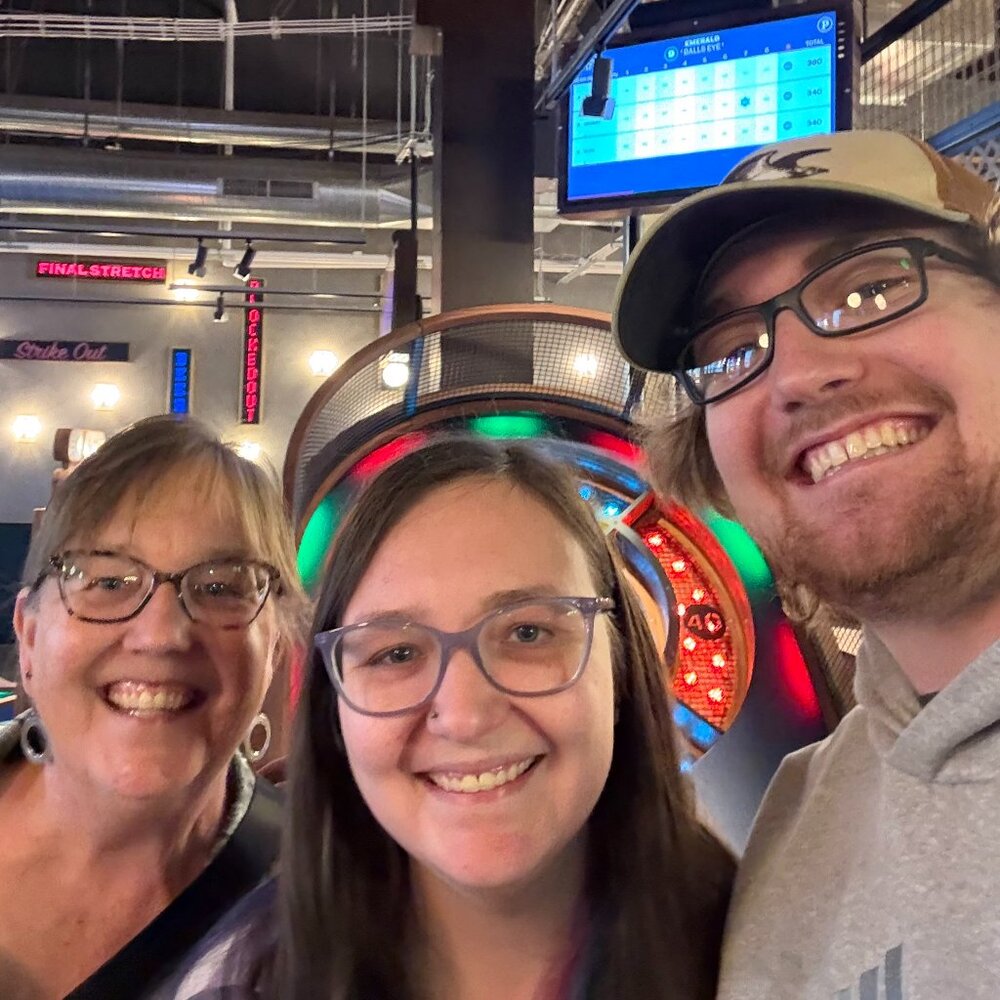 Meet your Posher, Pam